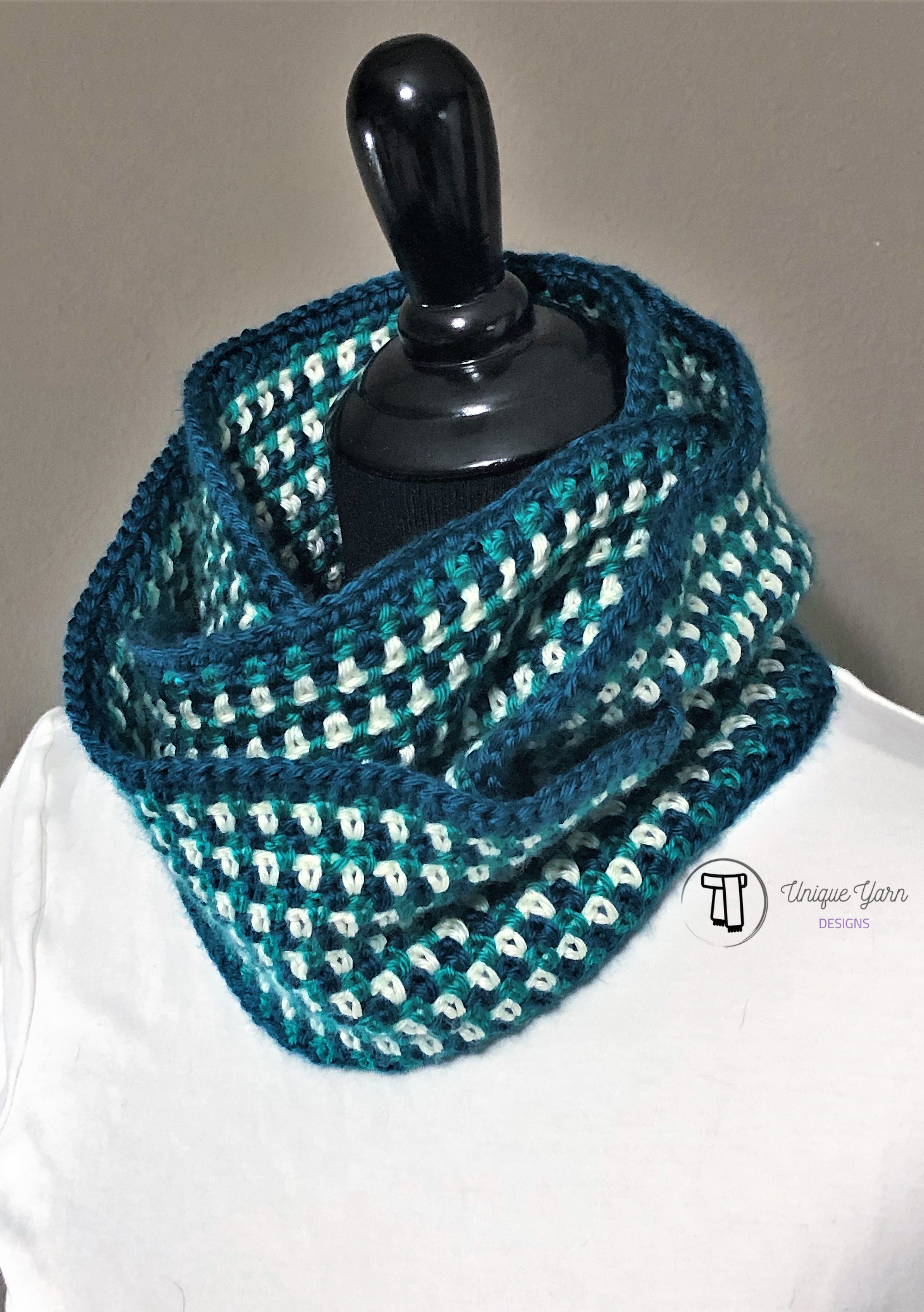 The Seaside Infinity Scarf- Crochet Pattern